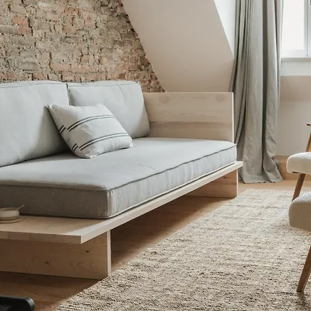 Otel April1550 Boutique