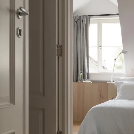 Otel April1550 Boutique 4*