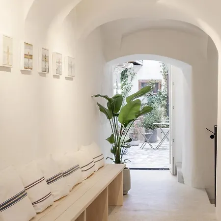 Otel April1550 Boutique