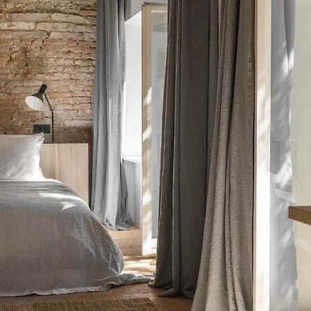 April1550 Boutique Otel 4*