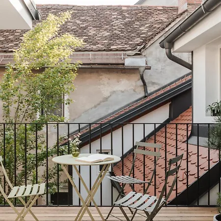 April1550 Boutique Ljubljana