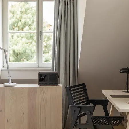 April1550 Boutique Hotel