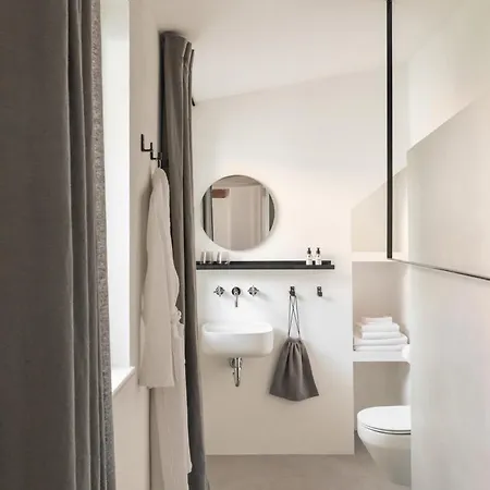 April1550 Boutique 4*