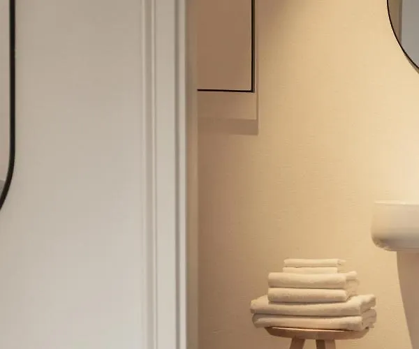 April1550 Boutique Ξενοδοχείο